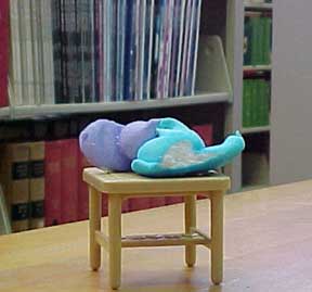 photo of Peeps making out