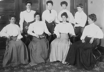 1906 library science students