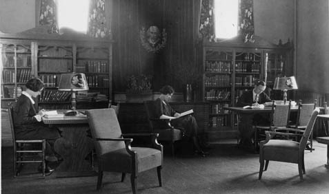 Elizabethan Study Room