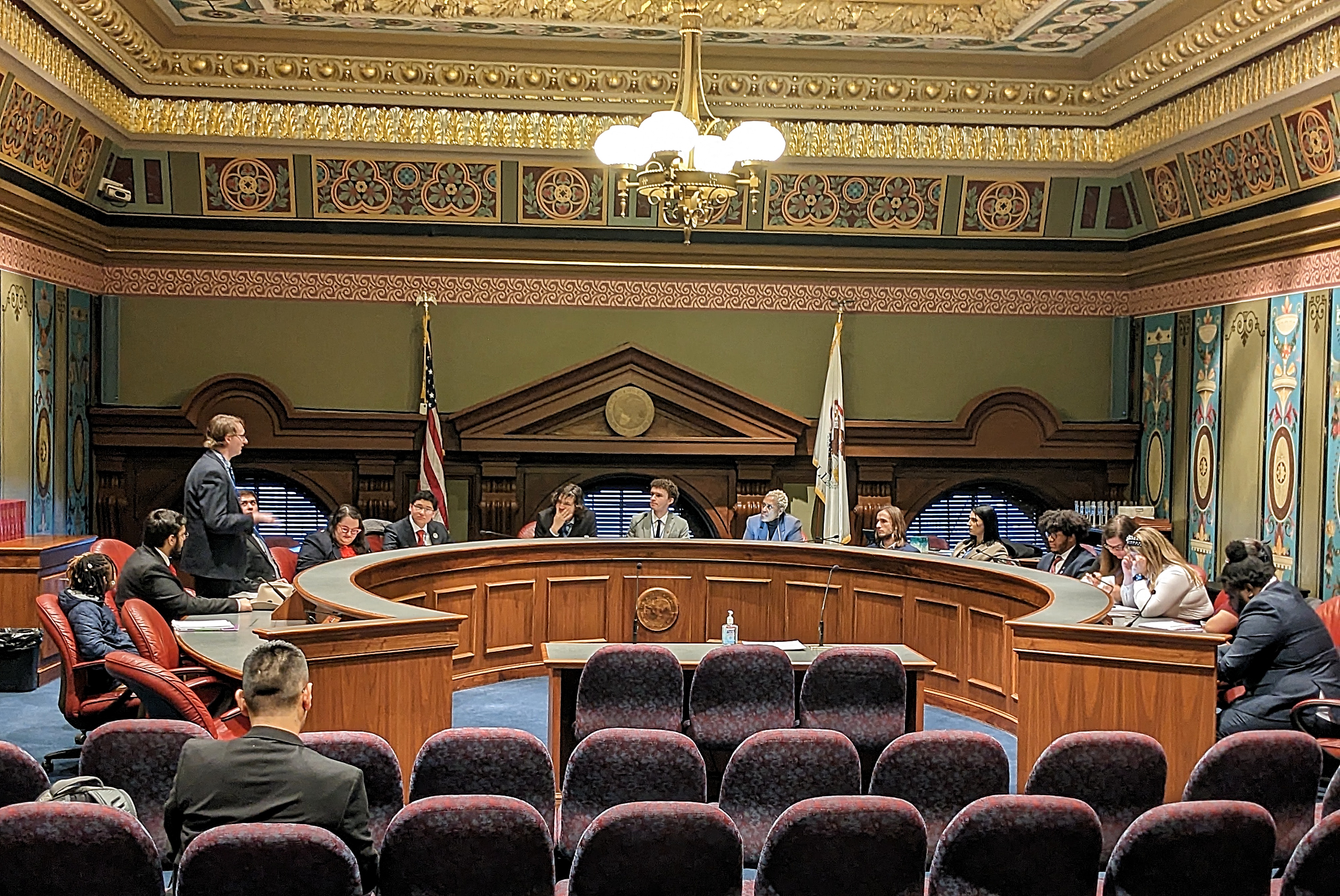 Model Illinois Government